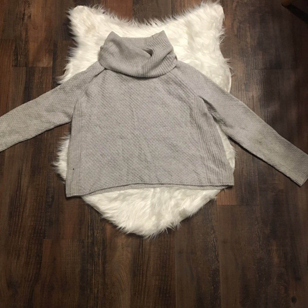 Gap Turtle Neck Sweater Size Medium